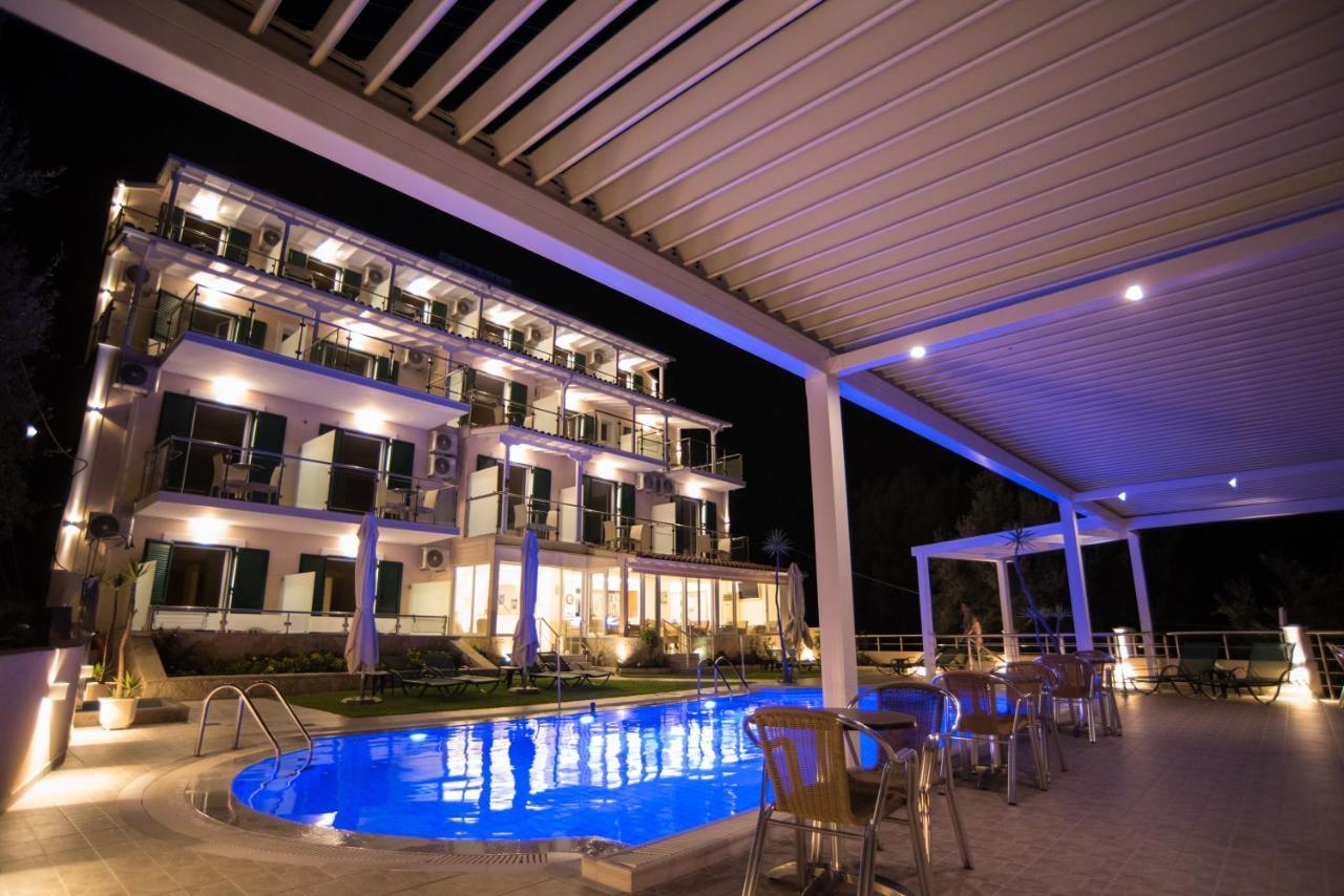 Oasis Hotel Perigiali Exterior photo