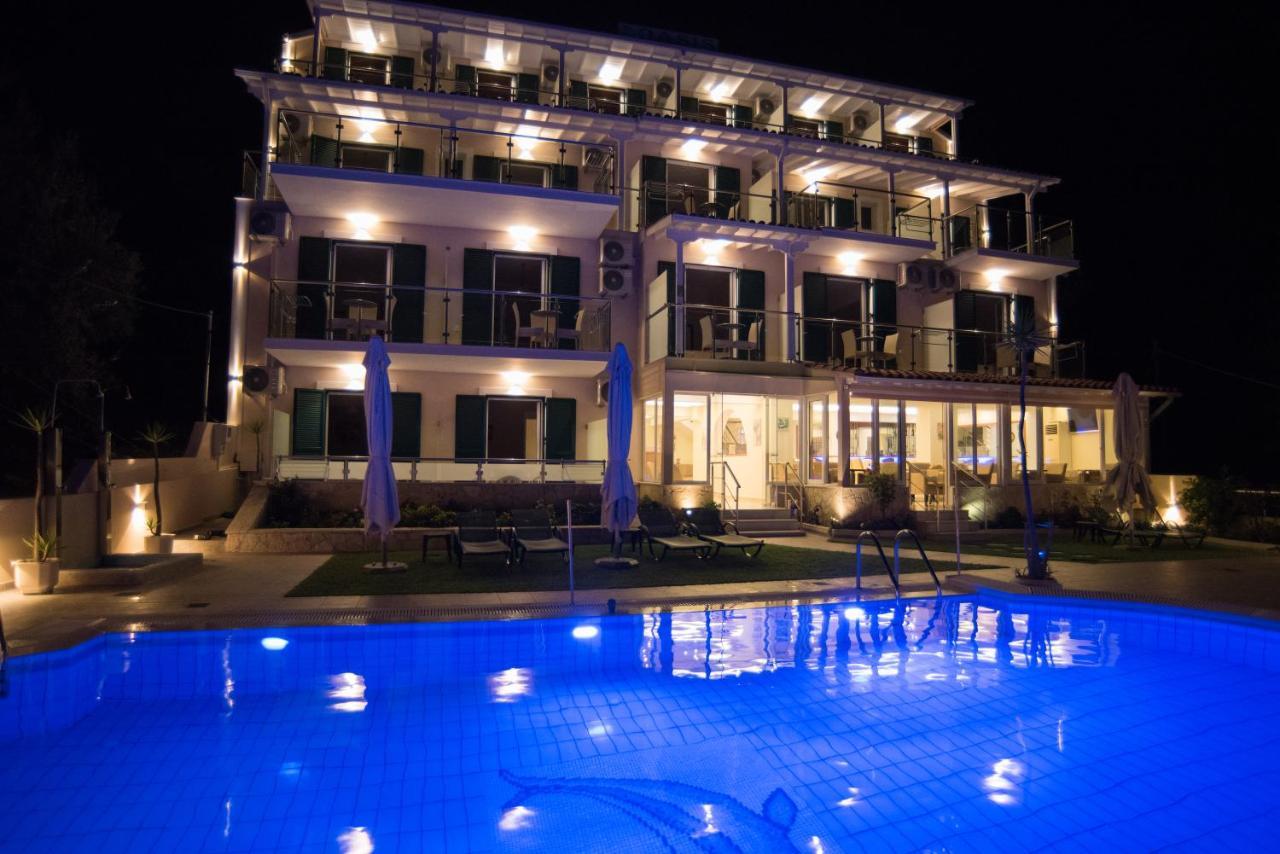 Oasis Hotel Perigiali Exterior photo